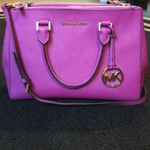 Micheal Kors Sutton Handbag